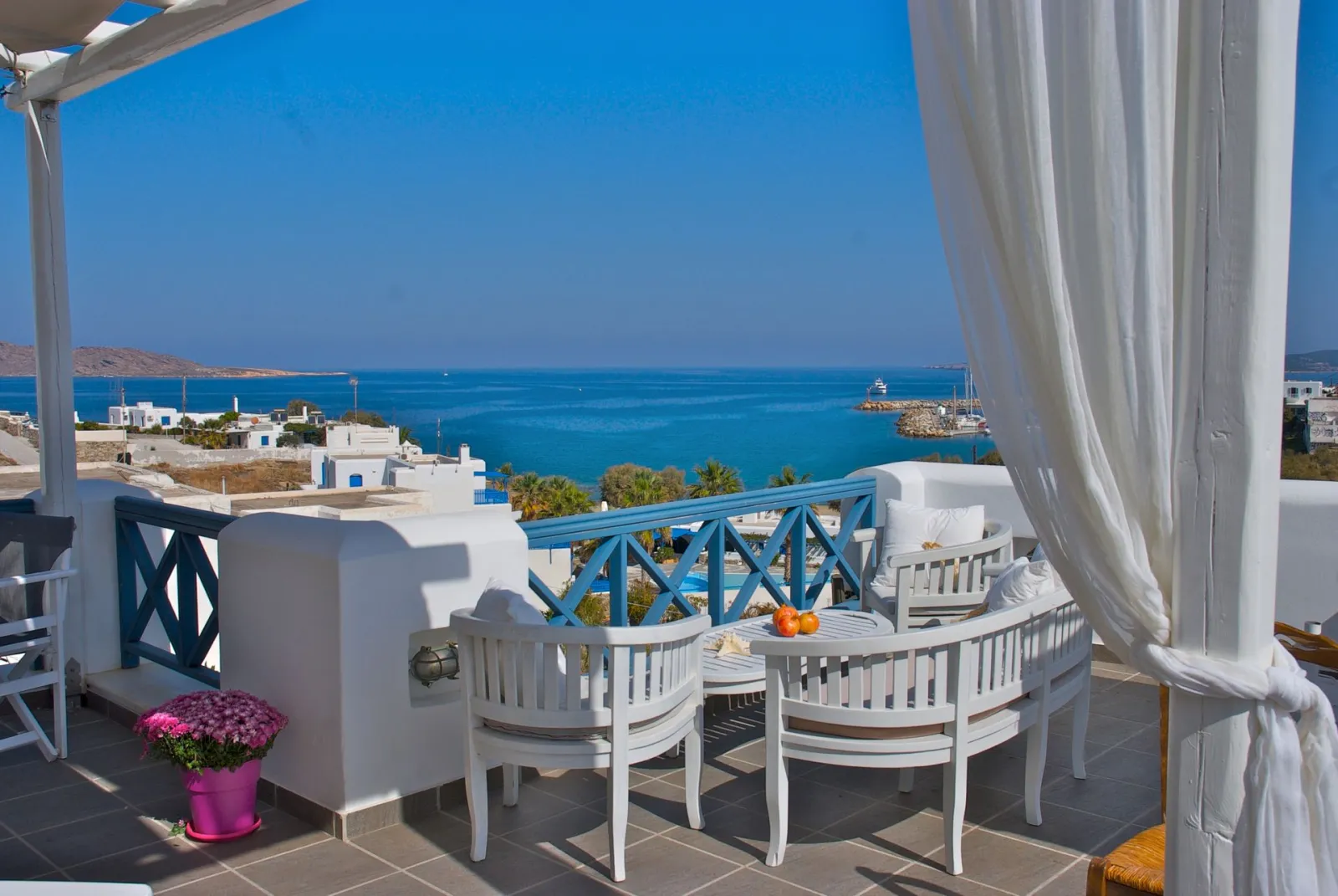 Τriple Room with Street View