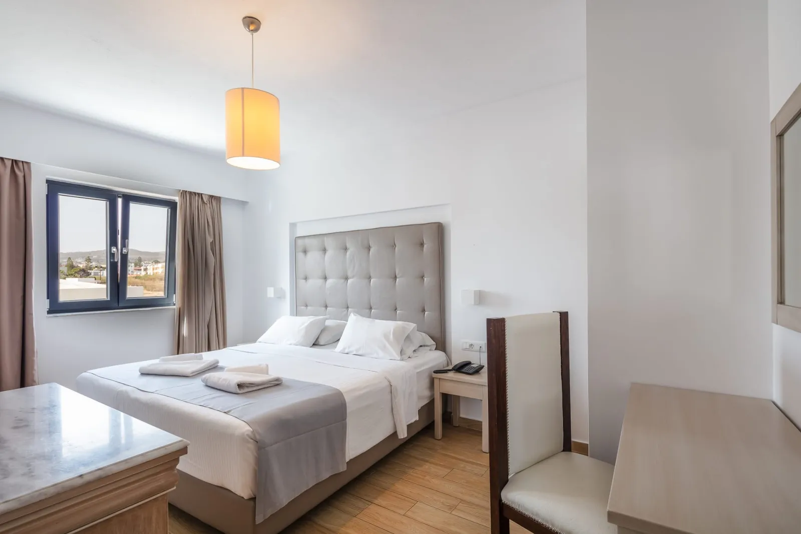 One Bedroom Apartment with Sea View