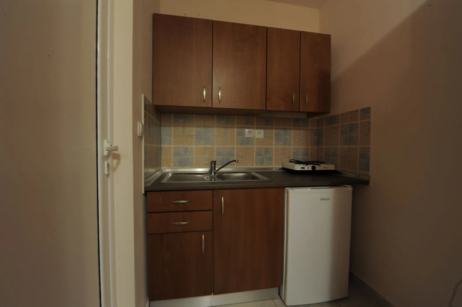 Double Room Economy