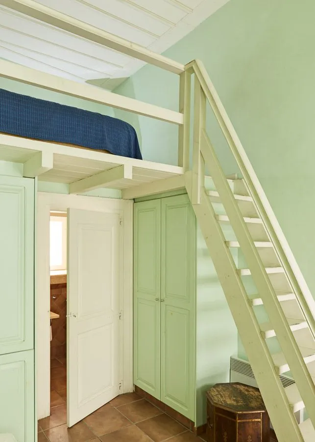 Green Mezzanine Bedroom Studio