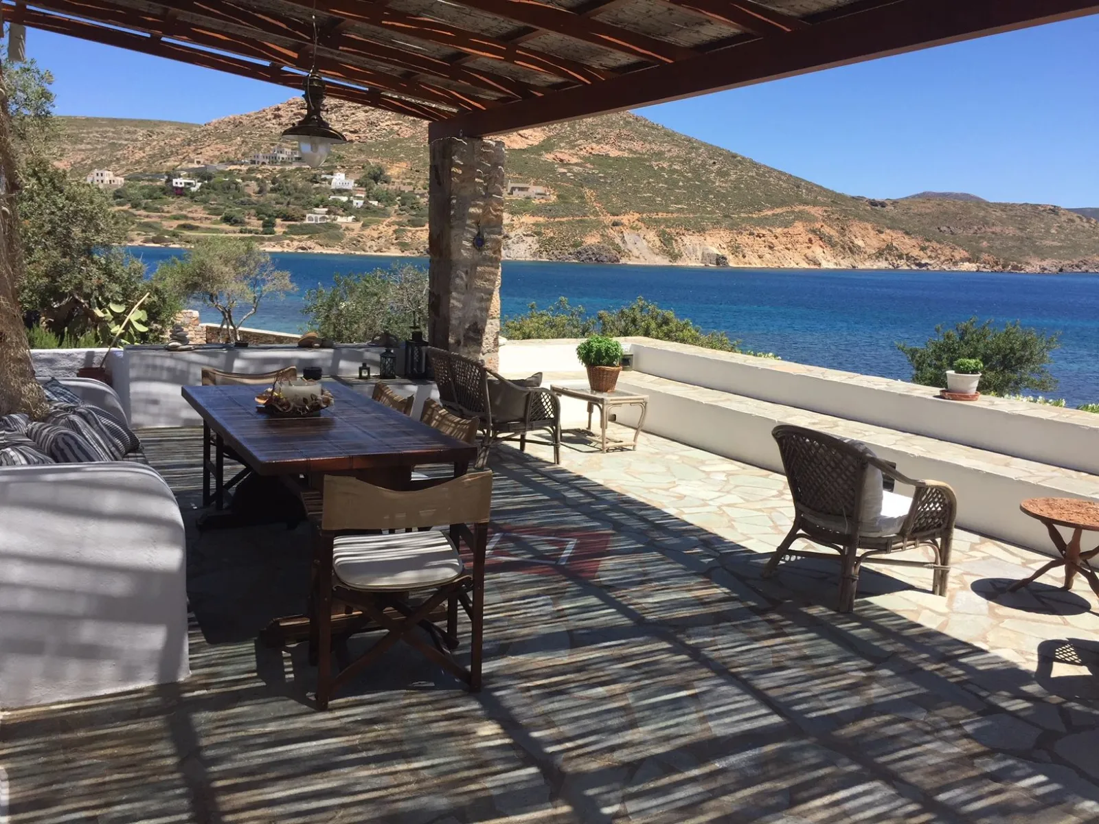 Deluxe Seafront Villa