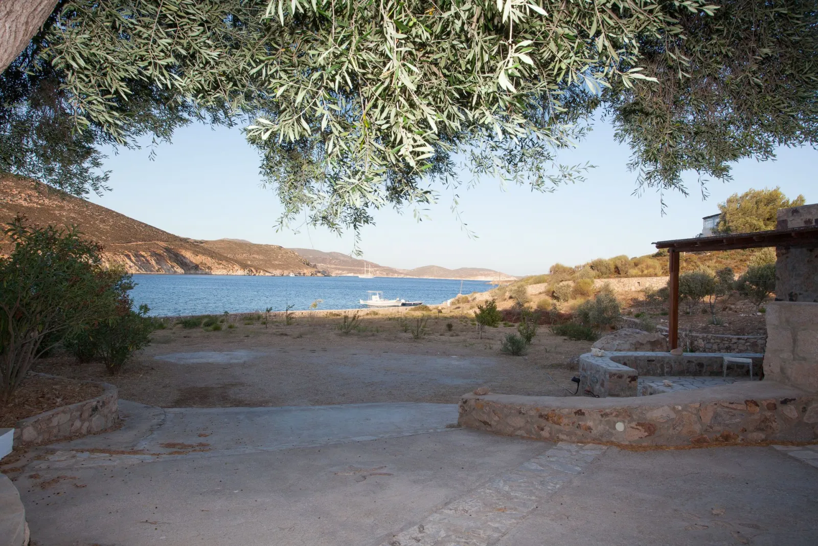 Deluxe Seafront Villa