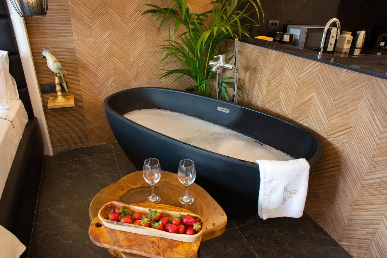 Junior Suite with Mountain View &amp; Open Plan Bathtub