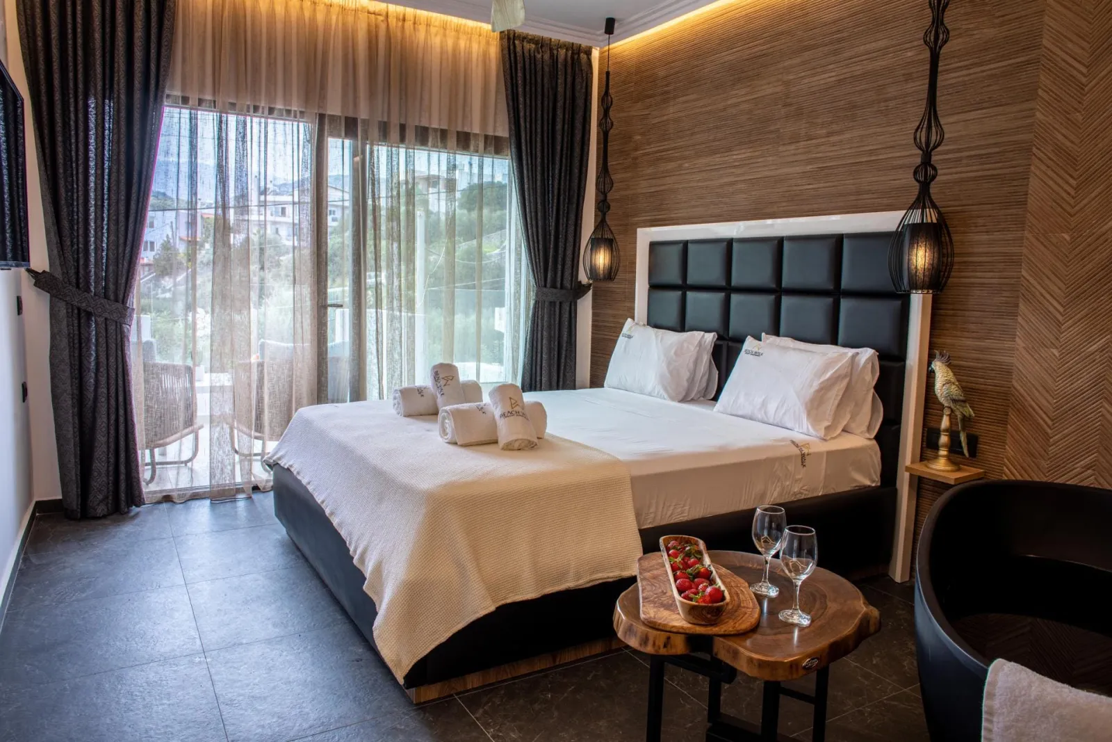 Junior Suite with Mountain View & Open Plan Bathtub