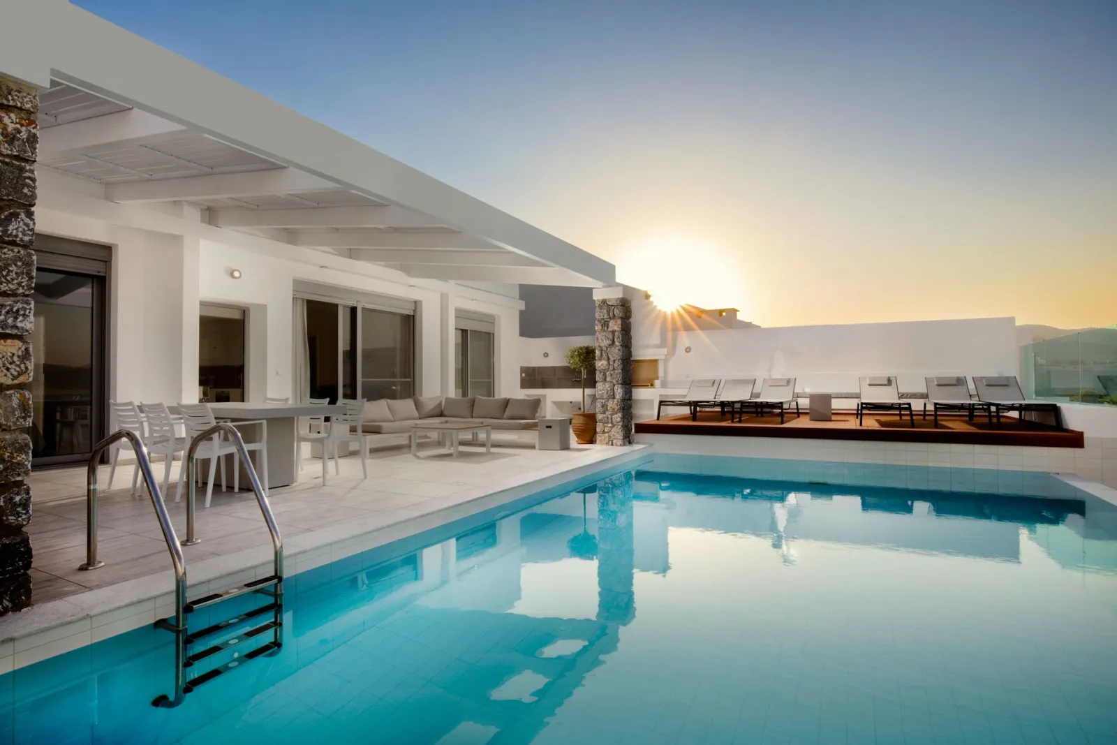 Villa Estella with Private Pool and Outdoor Jacuzzi (3 Bedrooms Villa)