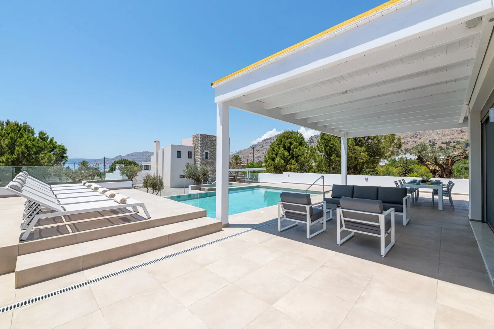 Villa Iris in Pefkos