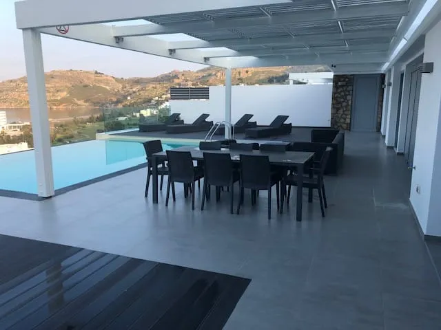 VILLA ROCABELLA WITH HEATED SWIMMING POOL &amp; JACUZZI