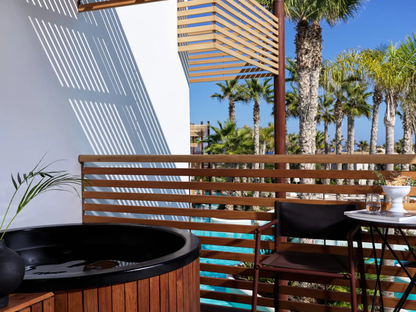 Premium Room with Pool View and Jacuzzi