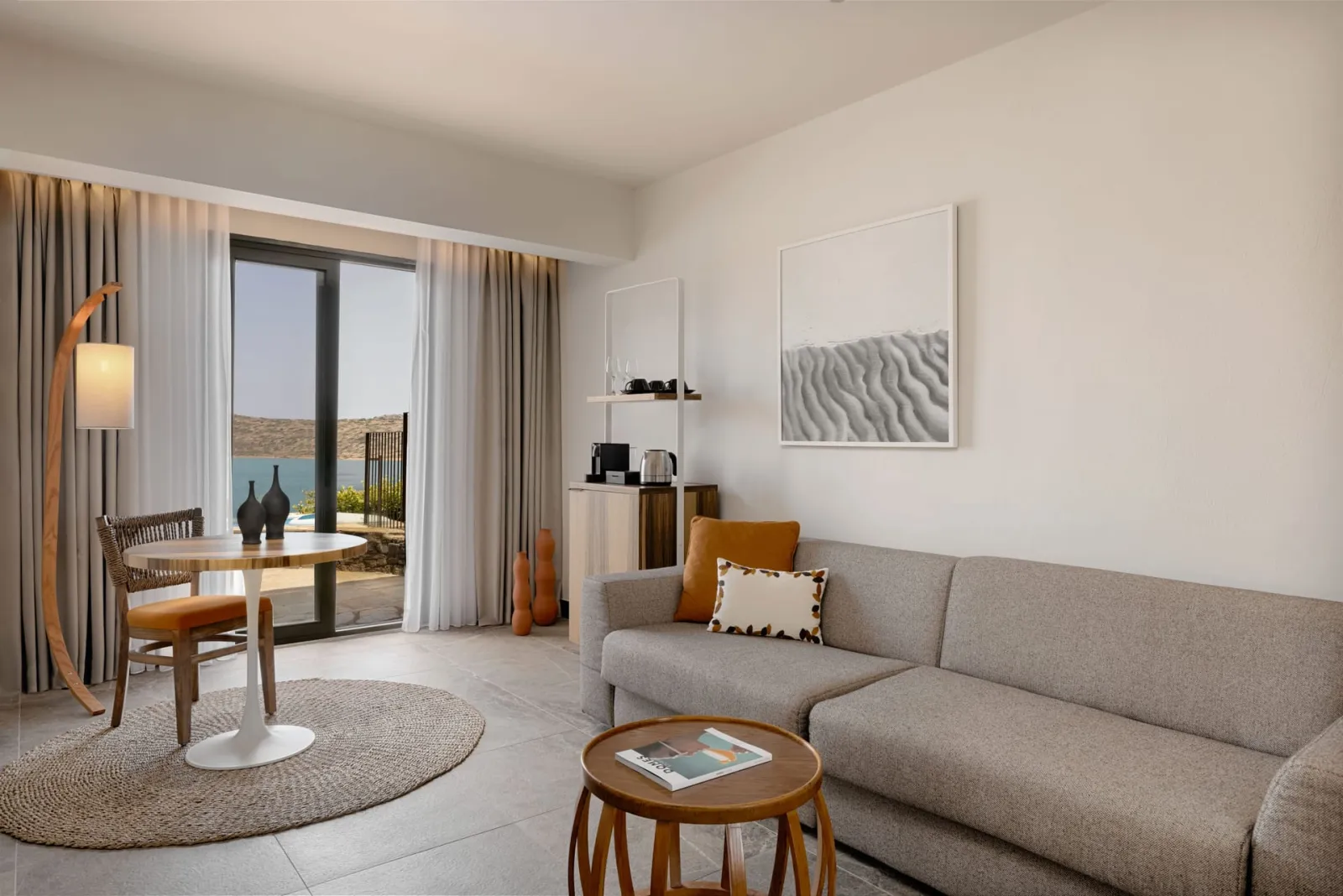 Sapphire Cozy Suite with individual pool