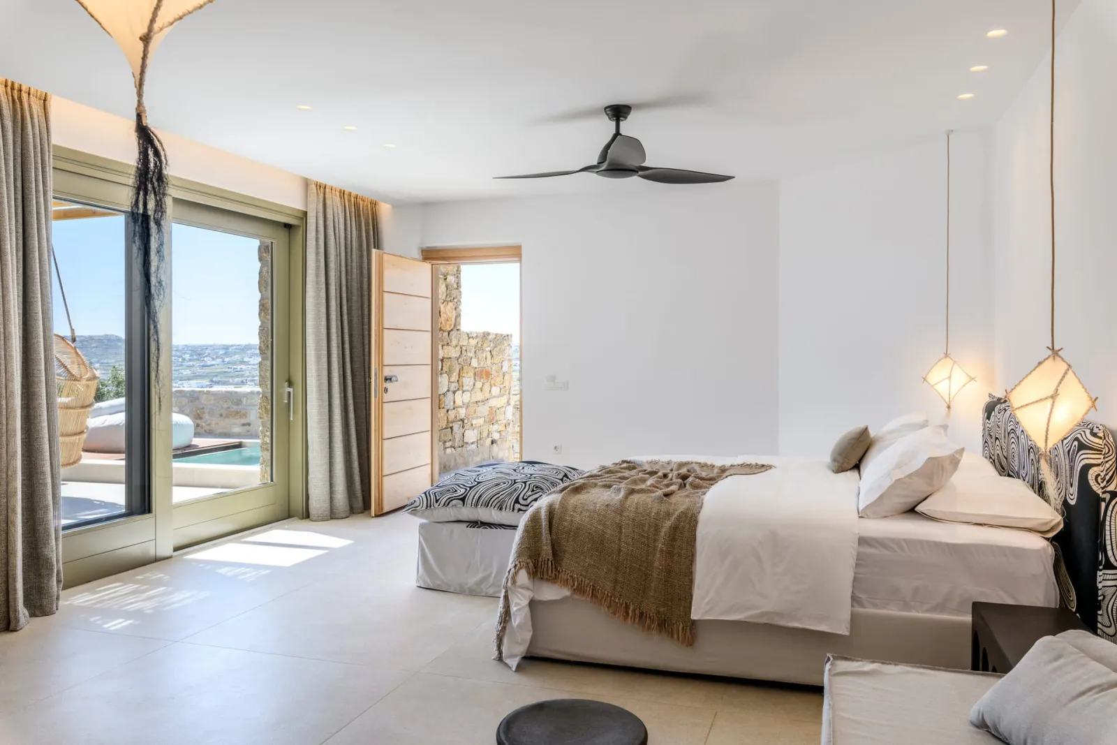 Signature Suite with Jacuzzi