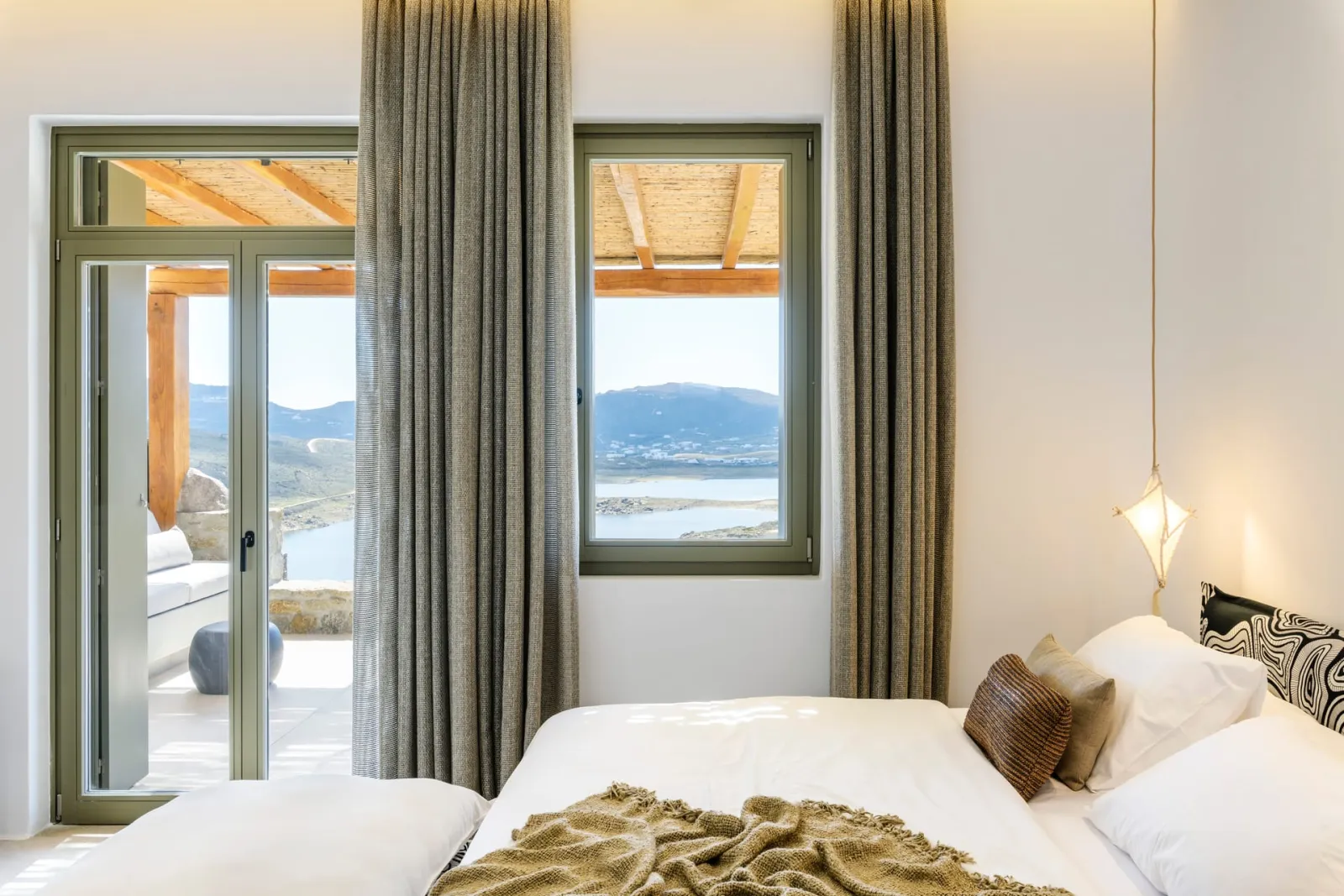 Rock Suite with Jacuzzi