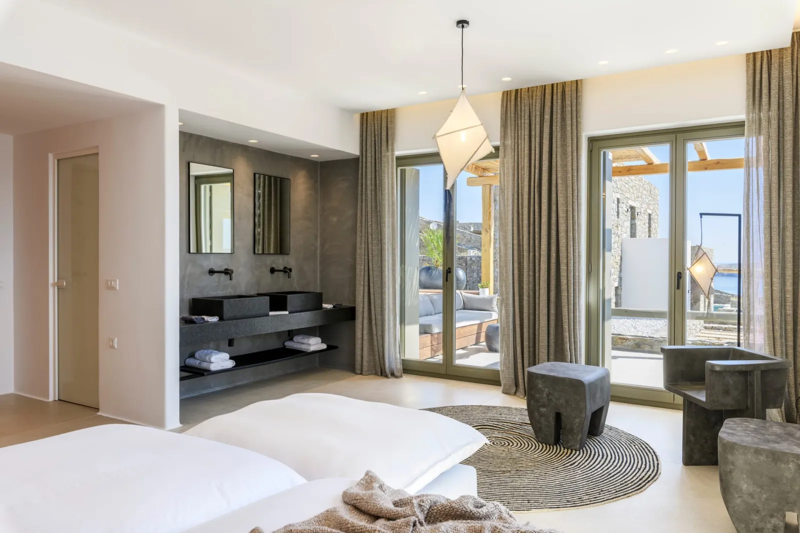 Exclusive Suite with Jacuzzi