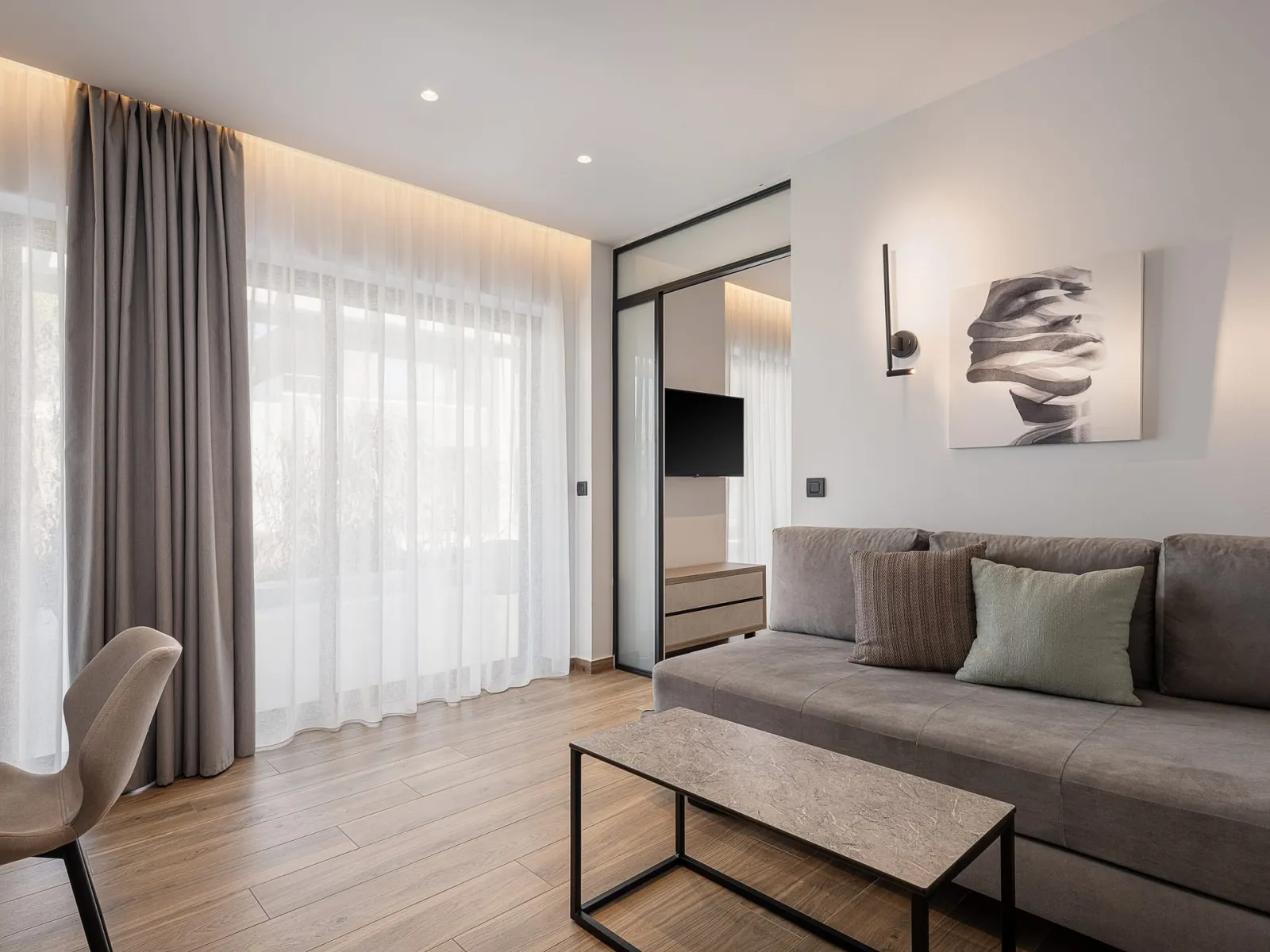 Grand Superior Room