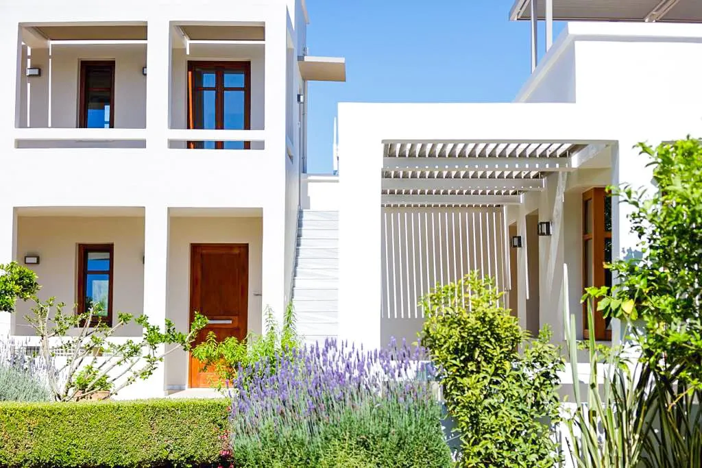 PREMIUM LODGE DAFNI | Garden & Pool View