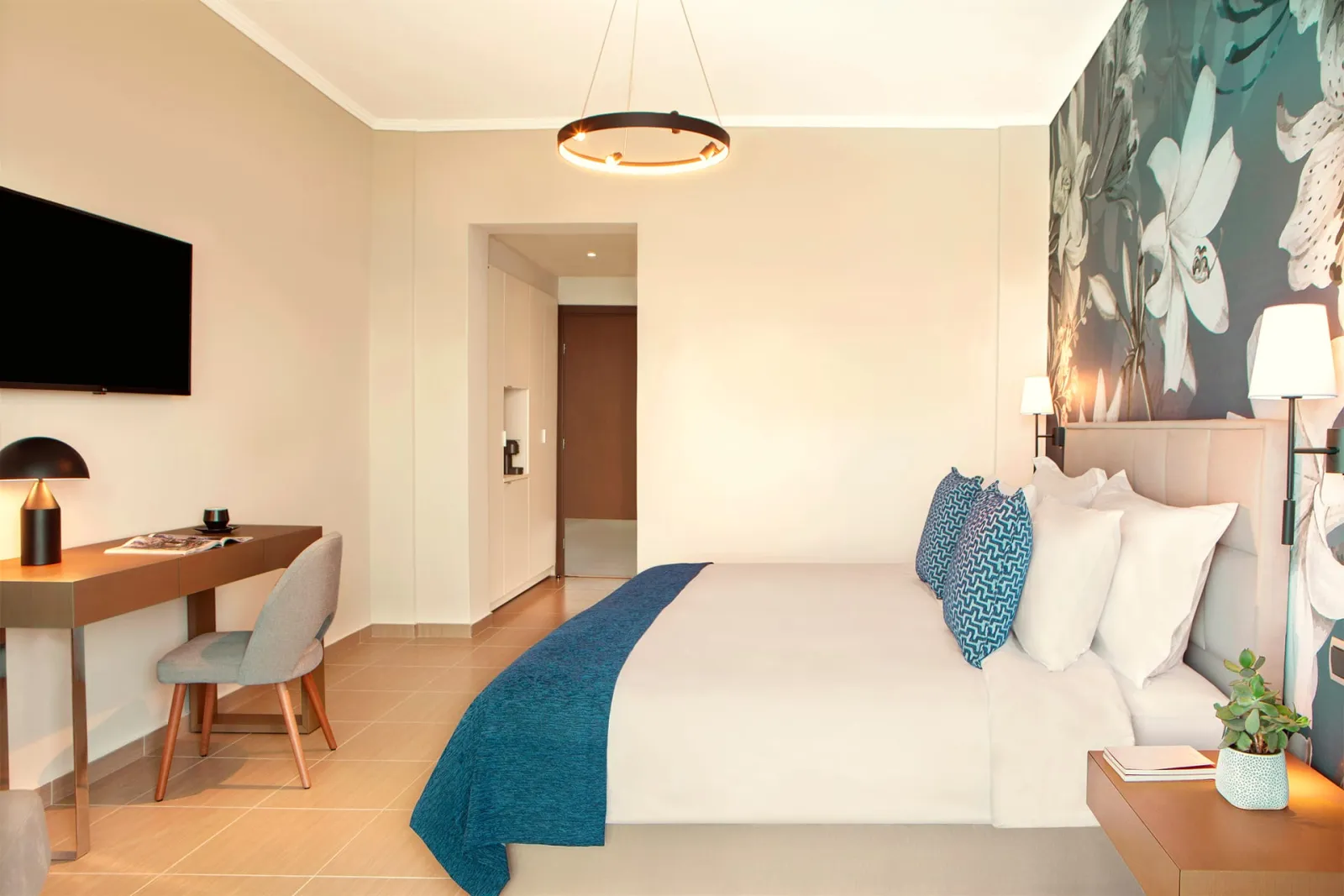 Deluxe Double Room Sharing Pool