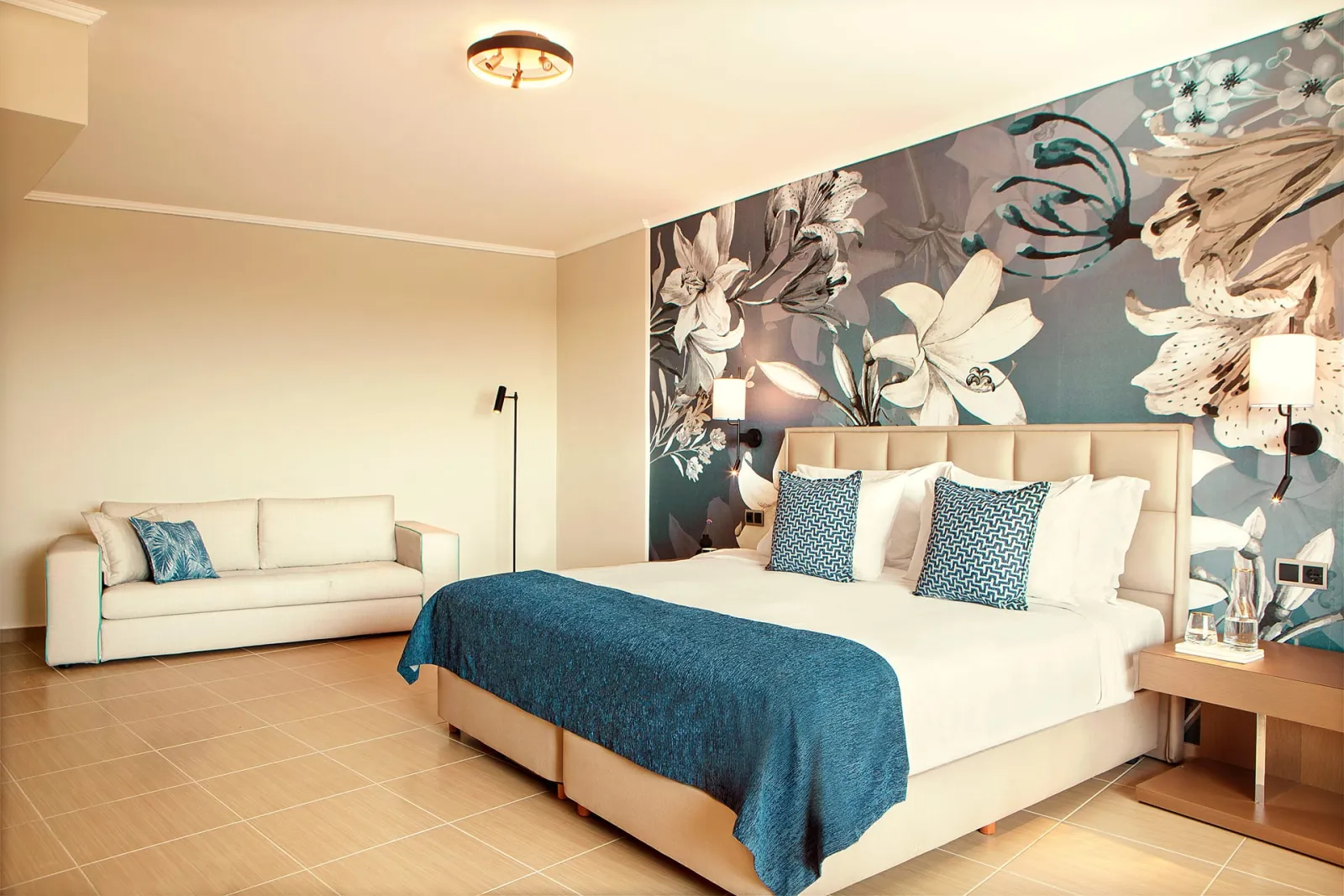 Deluxe Family Room