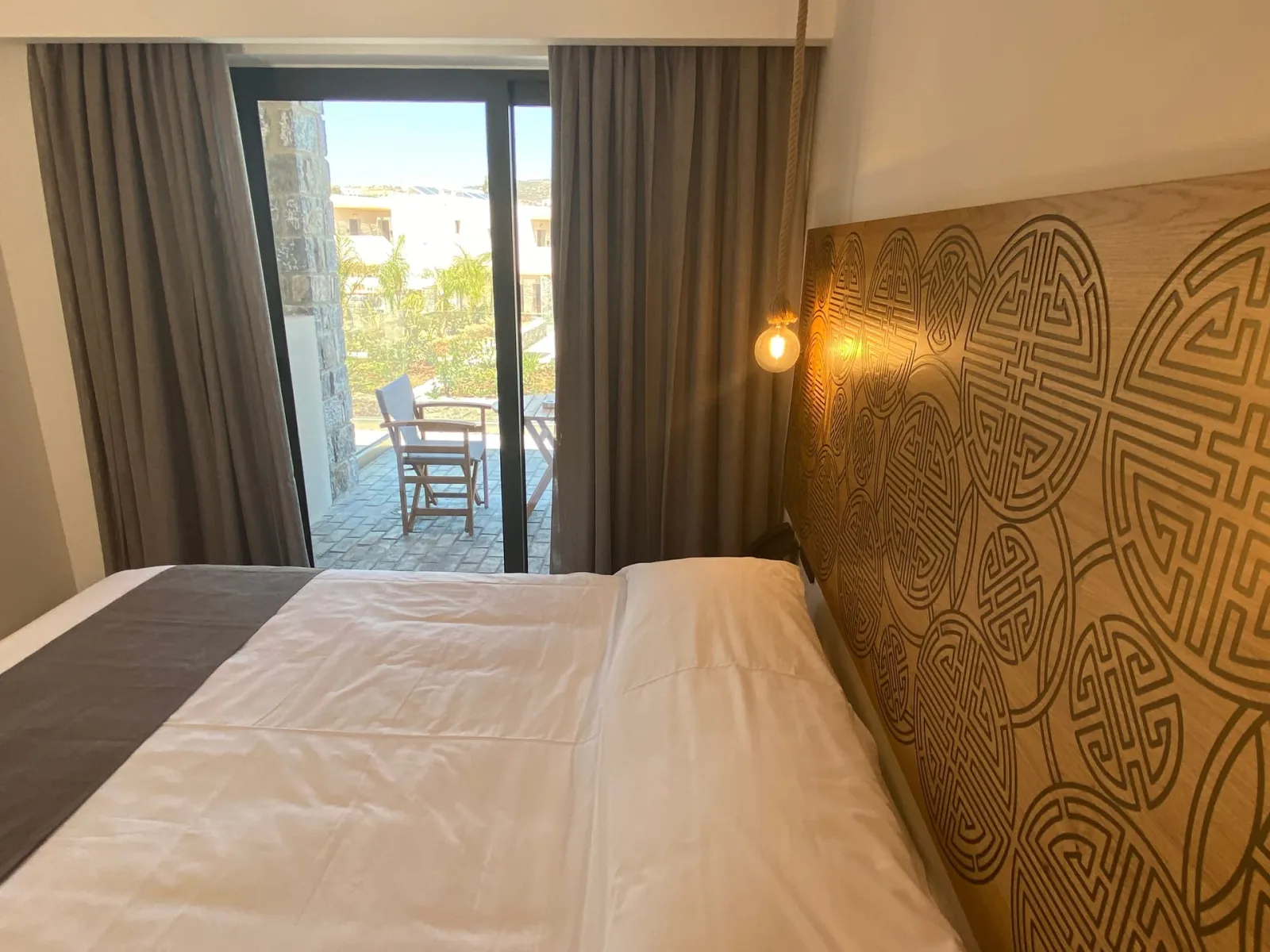 Superior Double Room with Partial Sea View
