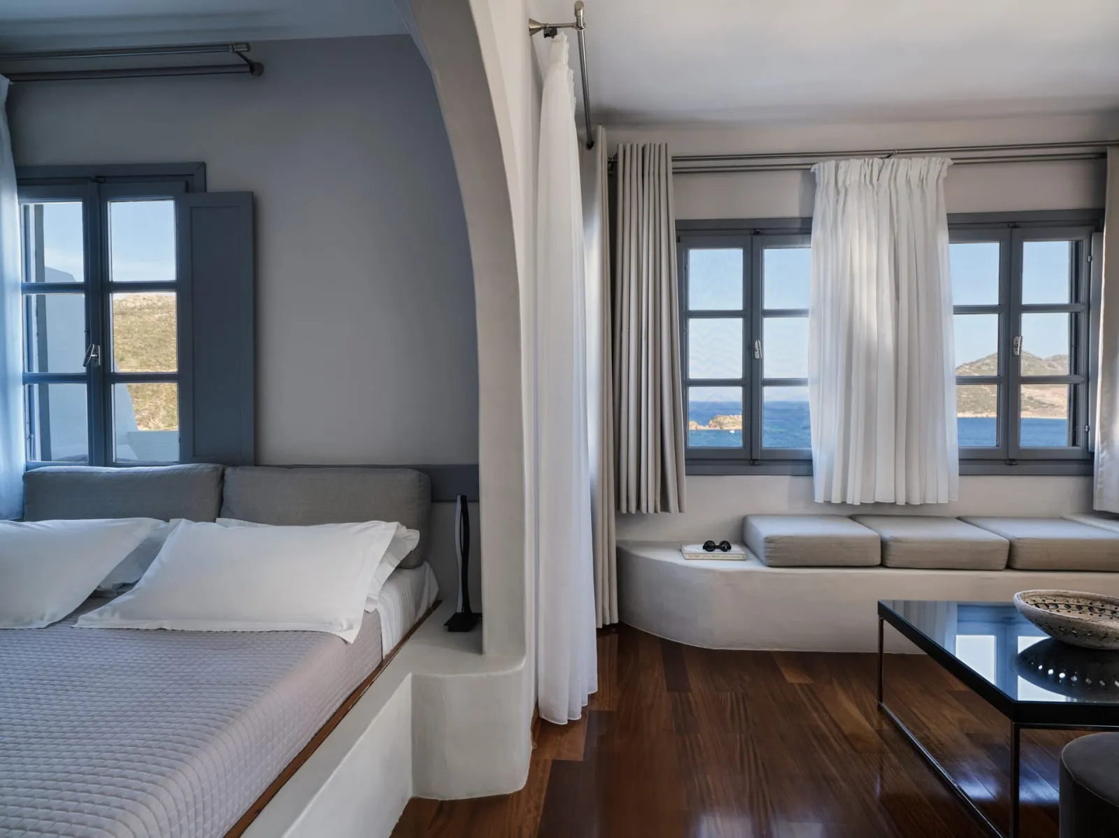 Upper-Level Suite with Sea View