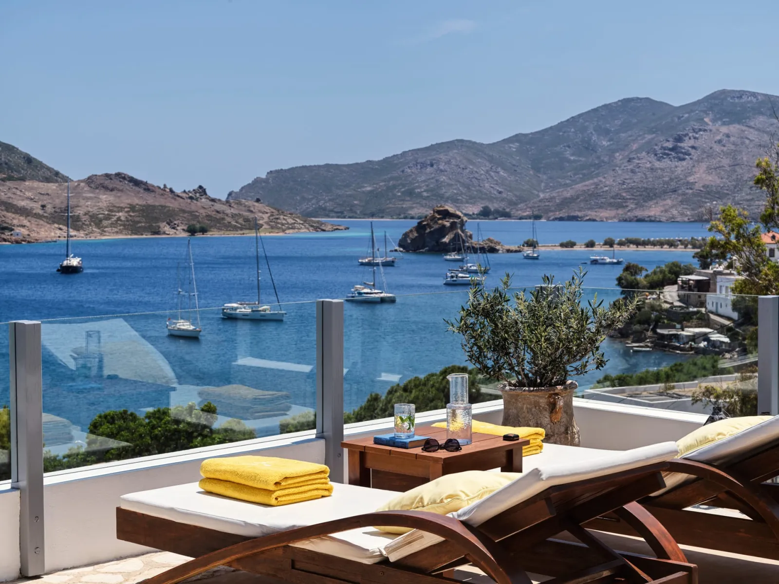 Petra Suite with Panoramic Sea View &amp; Private Terrace
