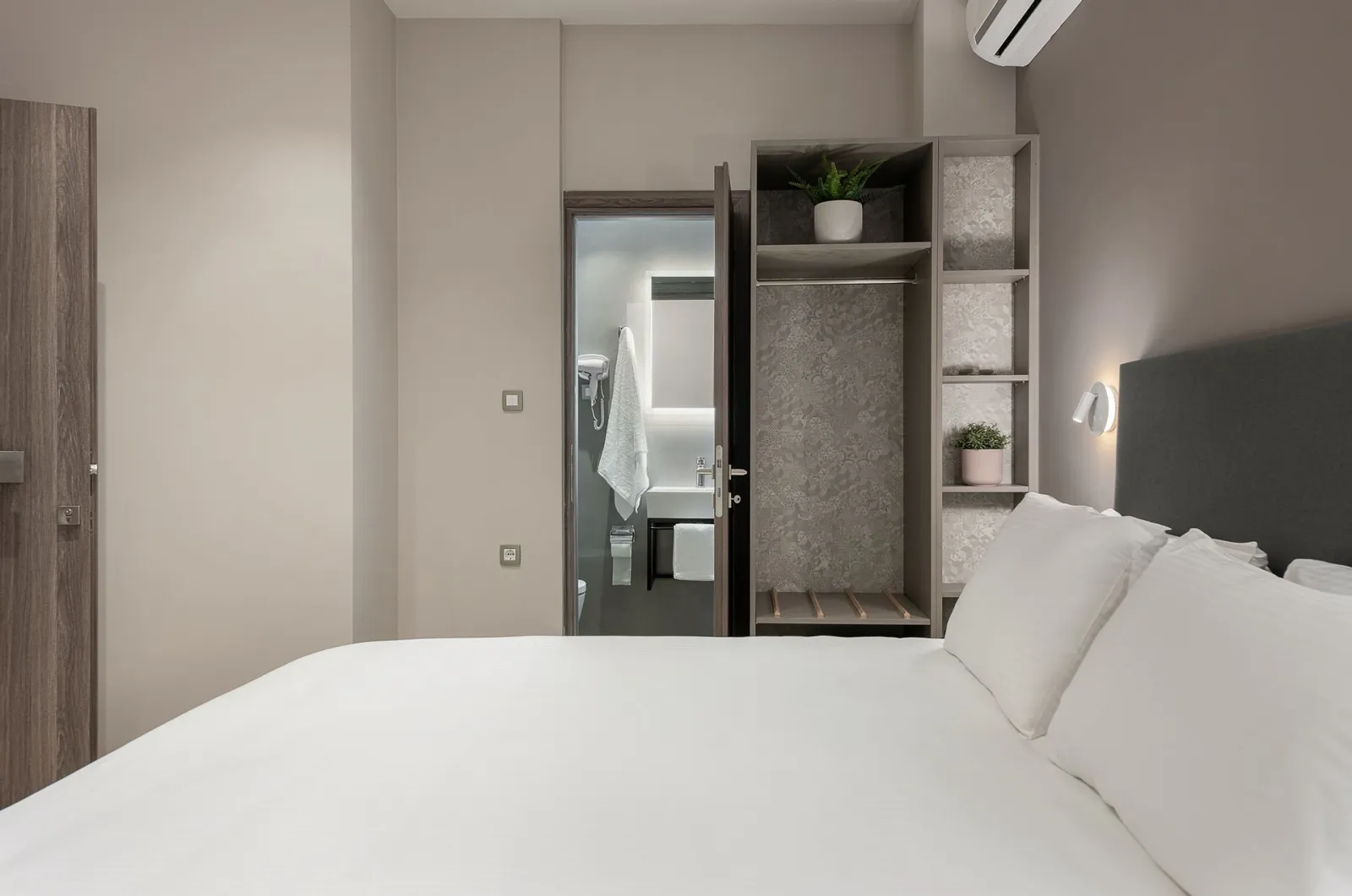 Basic Room