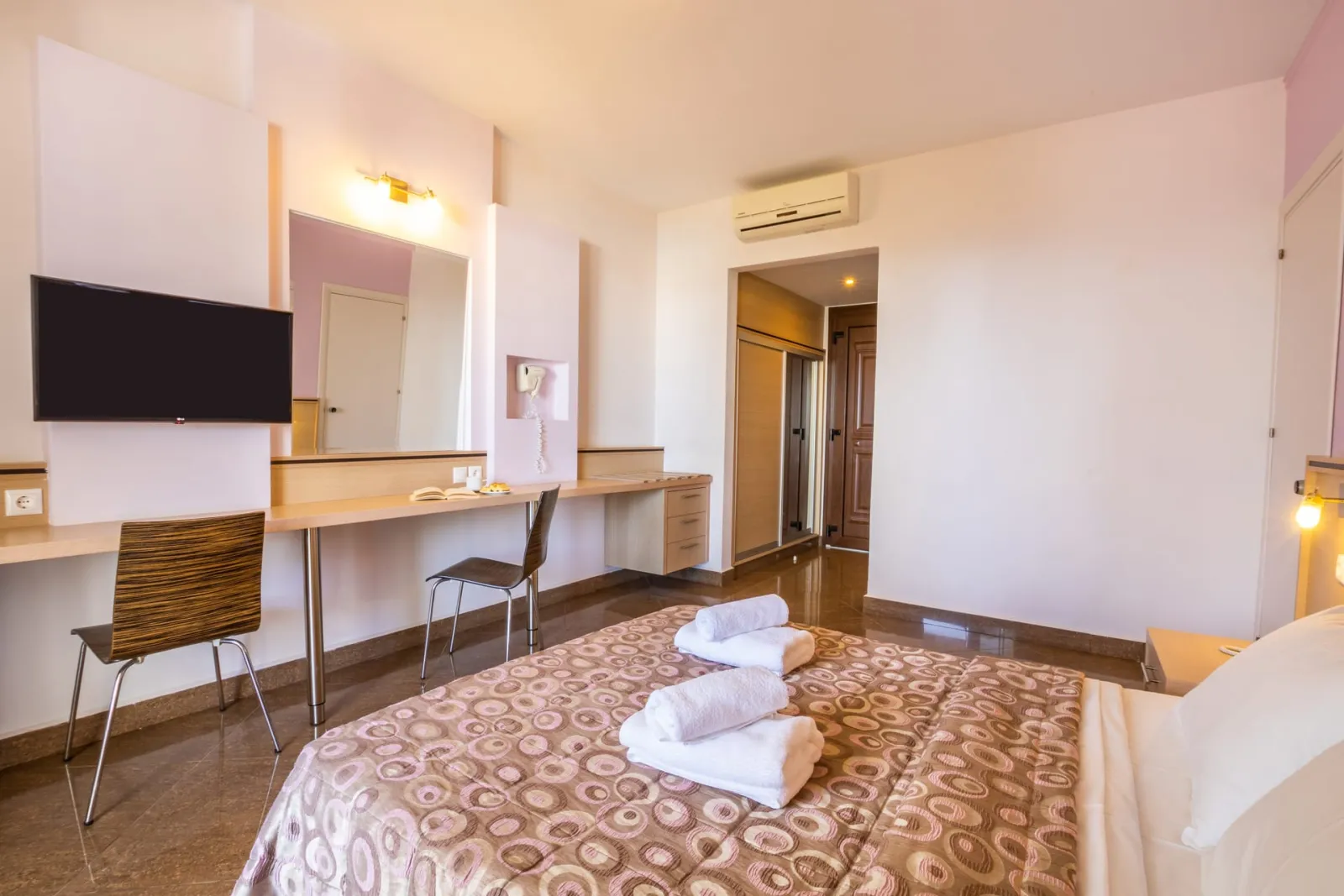 Standard Room - Garden View