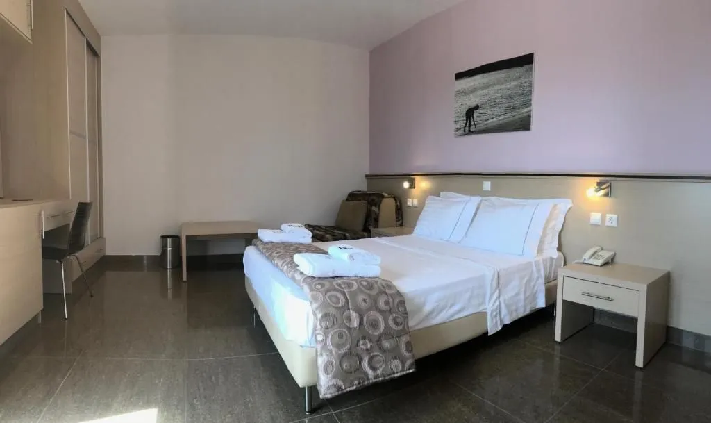 Standard Room - Side Sea View