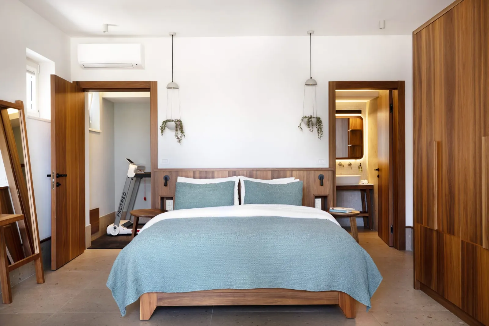 Deluxe Suite with Plunge Pool