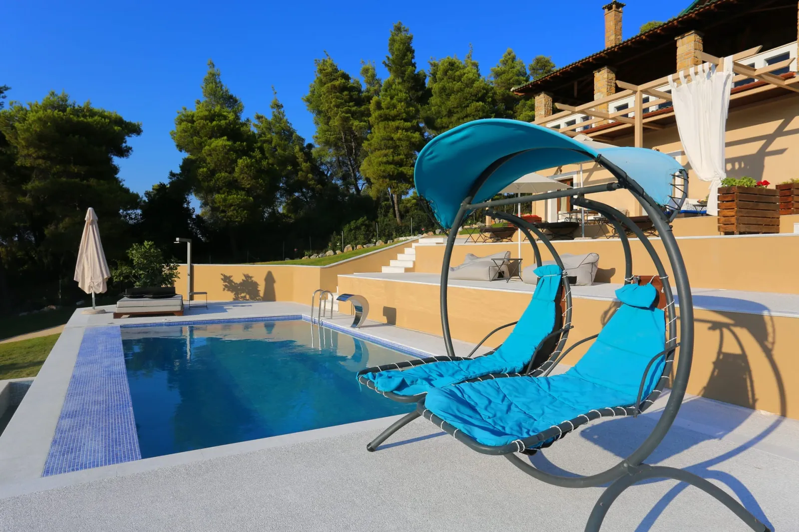 Villa &amp; Guest House - Private Swimming Pool