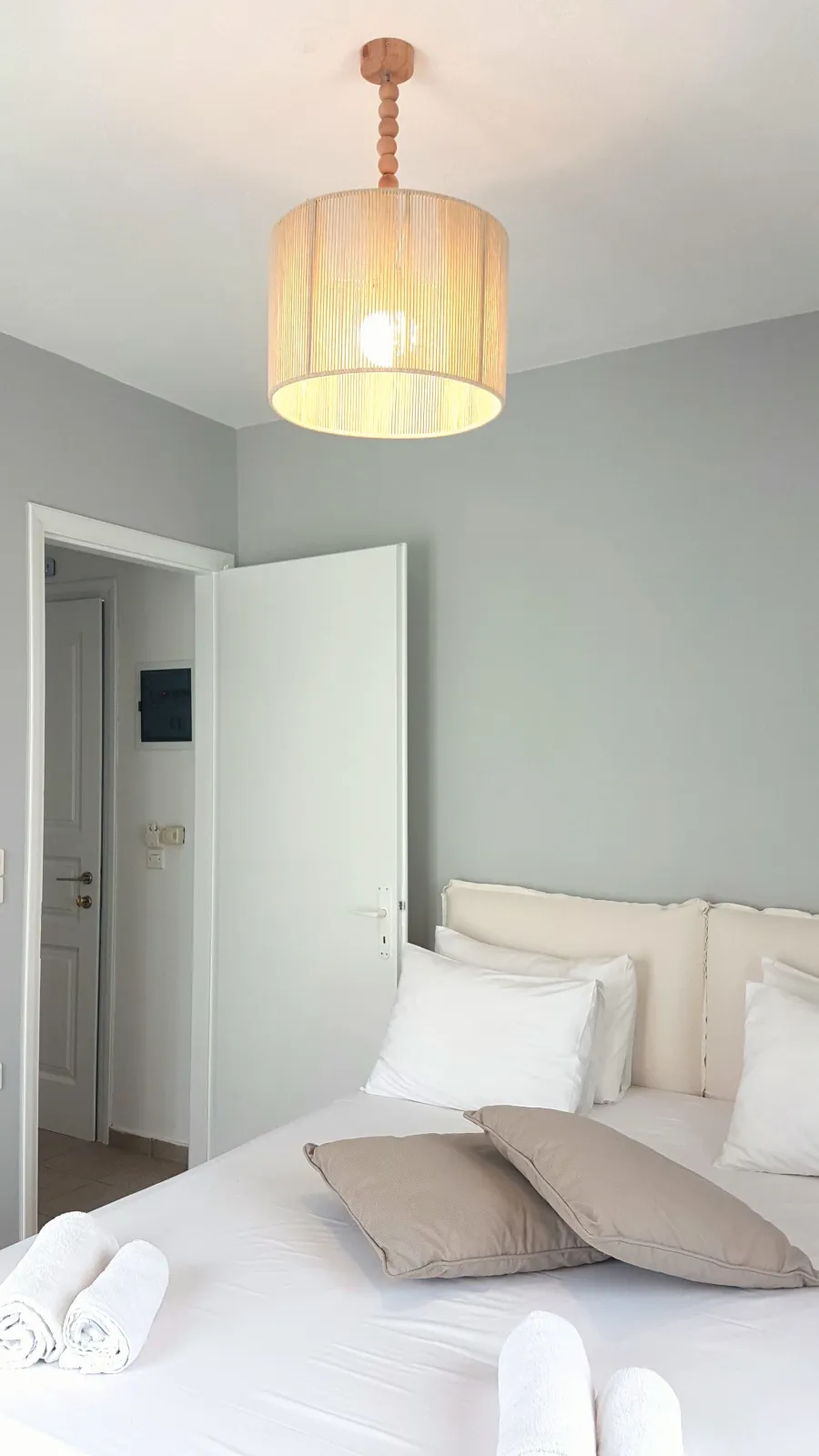 Family Apartment  of 5 guests on Middle Floor with Balcony partial Sea  View