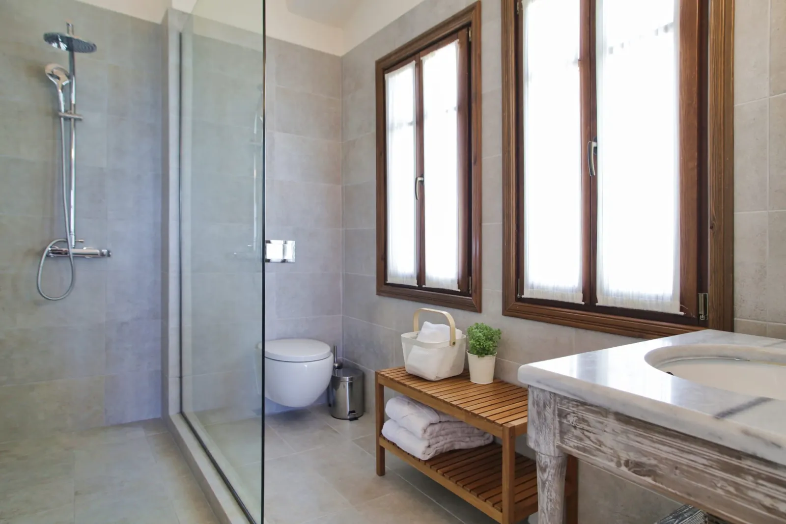 Junior Suite with Garden or Pool View 45m²