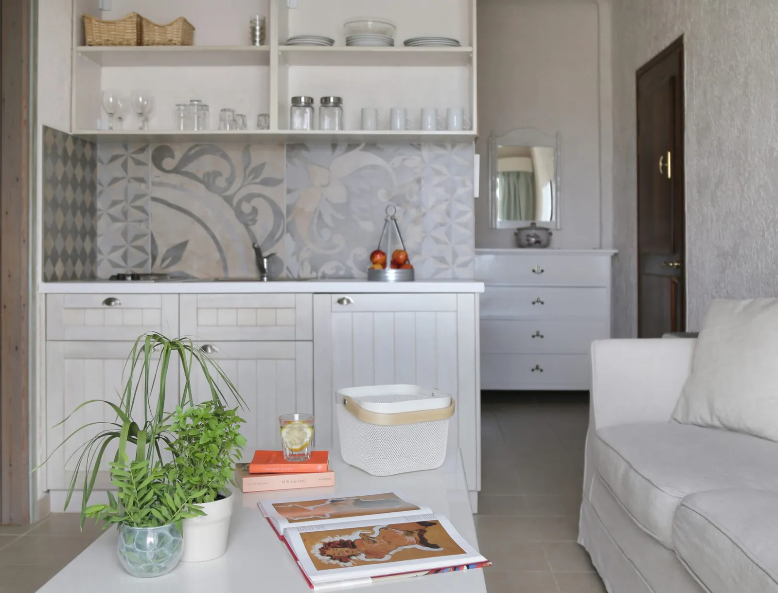 Two Bedroom Suite with Pool View 55m²