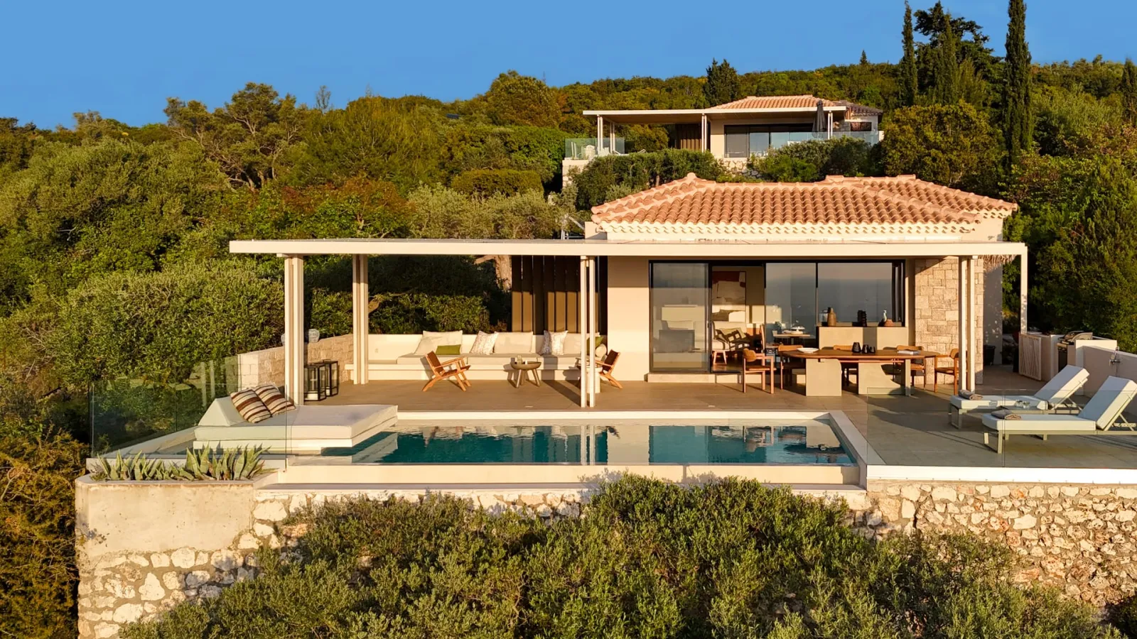 Residence with Private Heated Pool - with Panoramic View