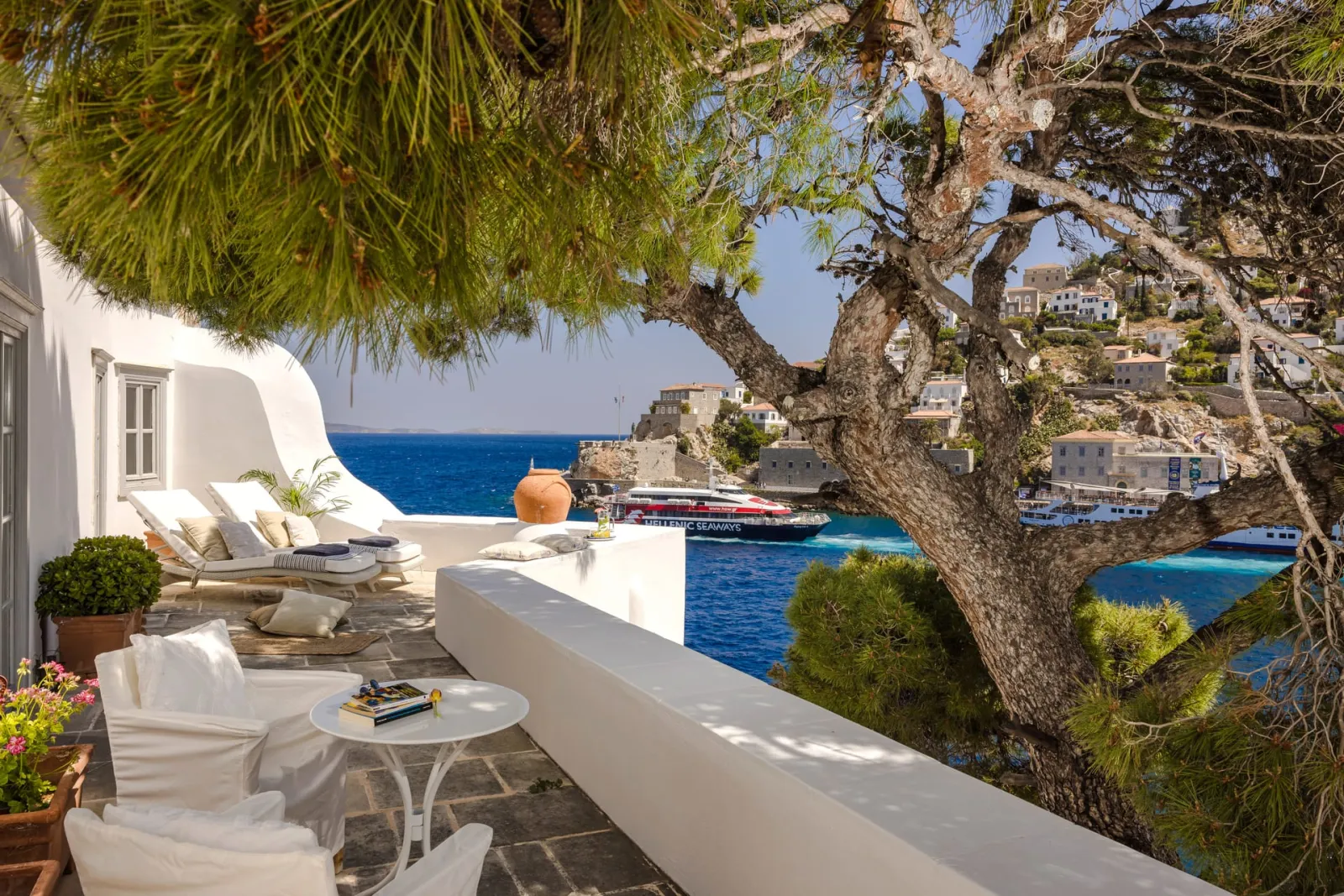Hydrea Suite with Sea View and Private Balcony