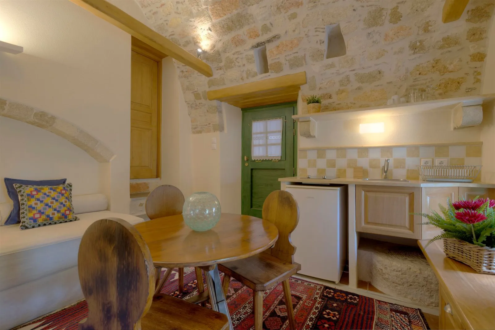 One Bedroom Apartment