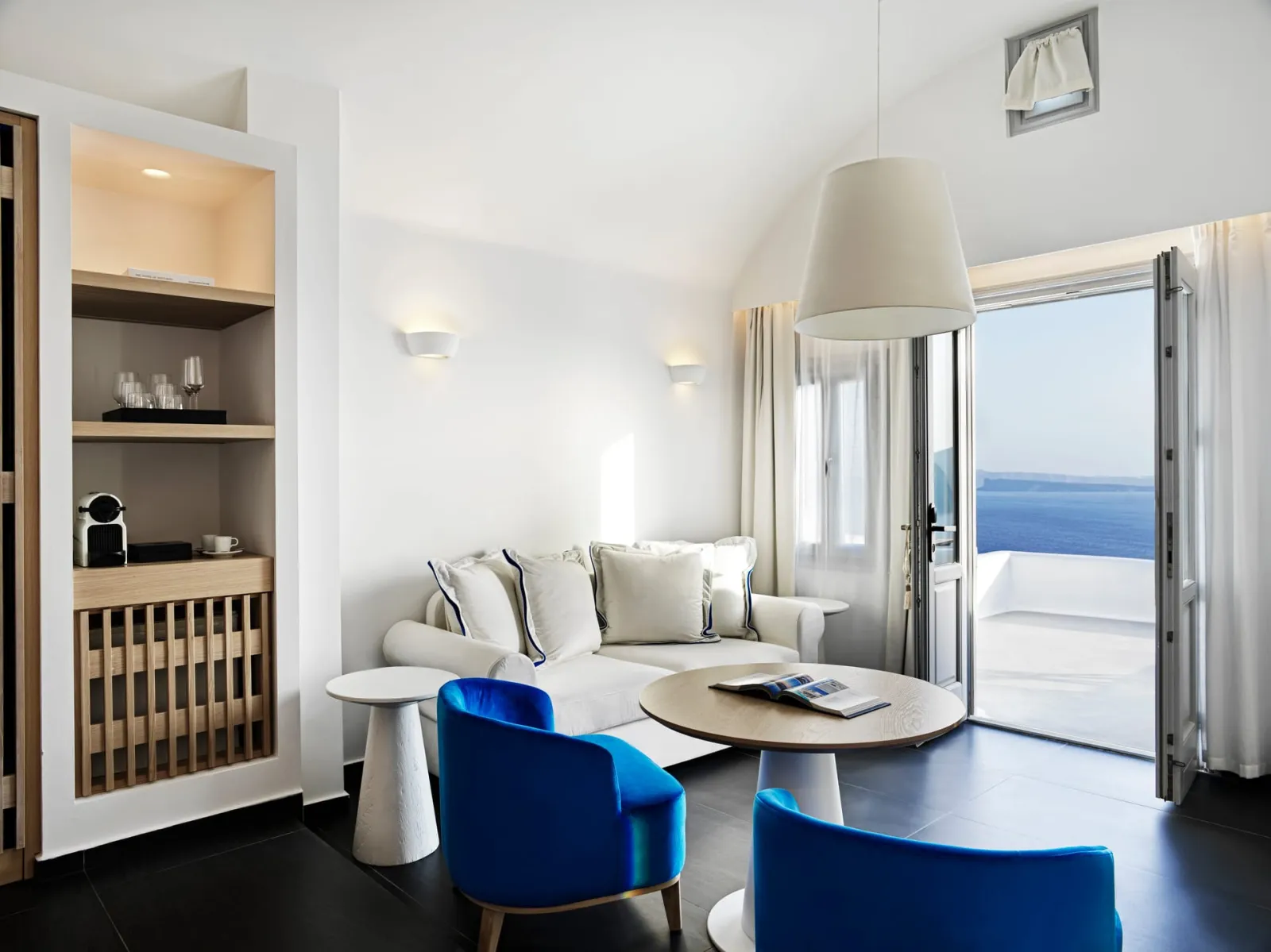 Superior Suite with Jetted Tub - Pelagos House