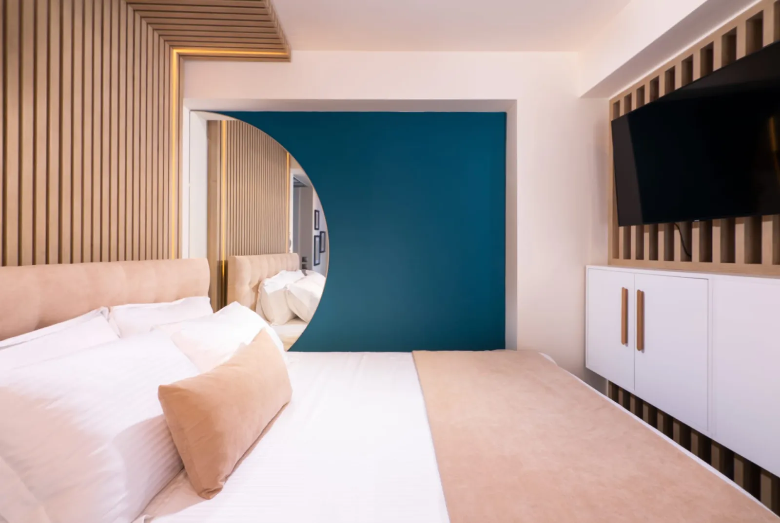 Suite with In-room Spa Bath