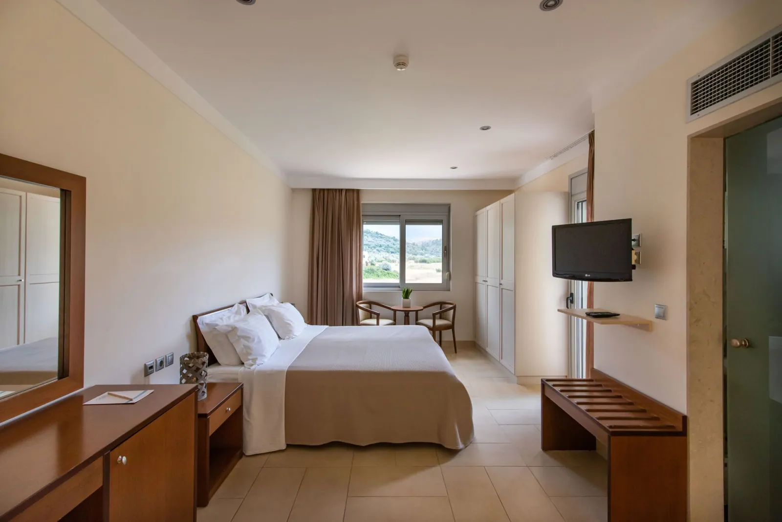 Double Room with Mountain View