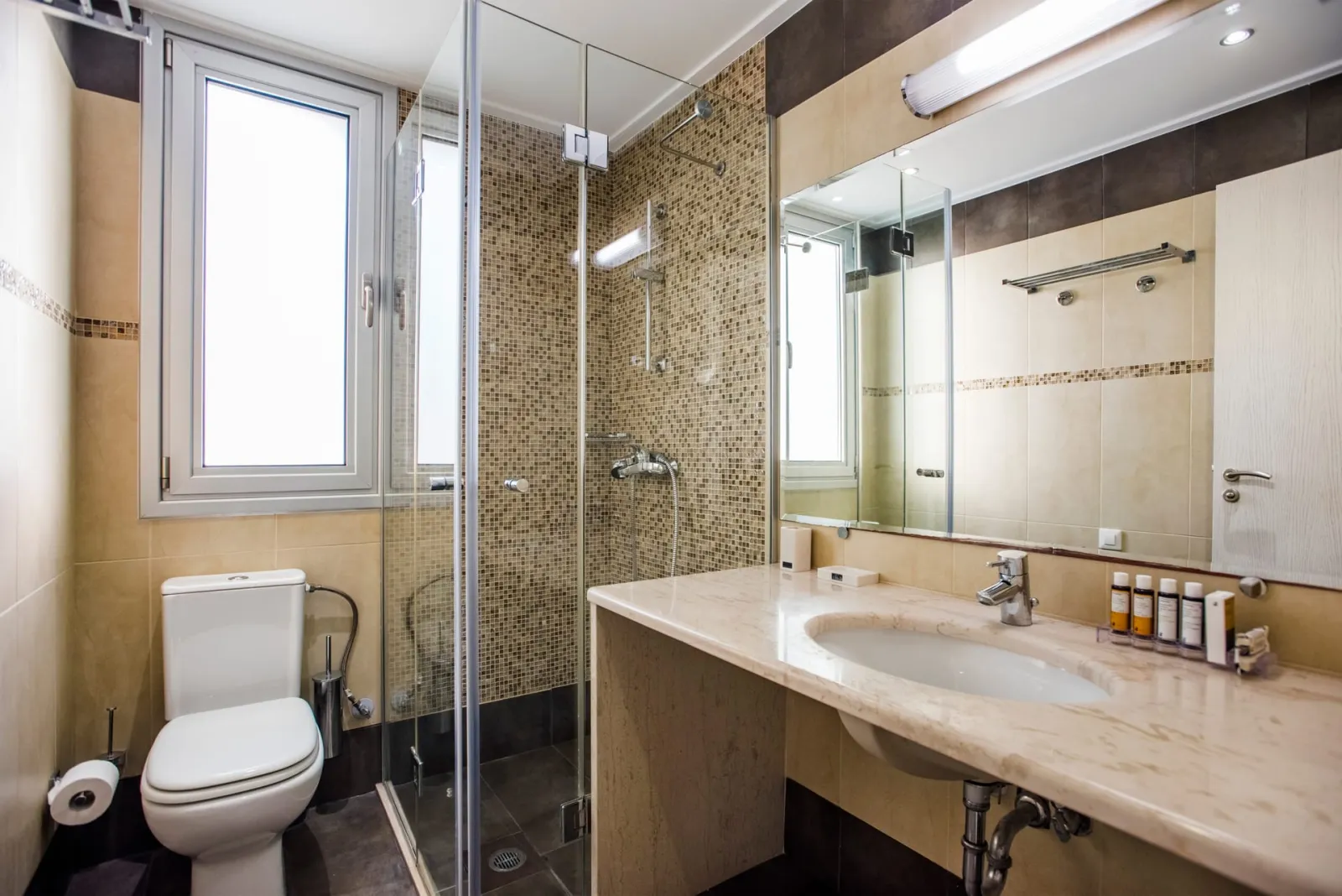 2 Bedroom 2 Bathroom Residence with Sea View