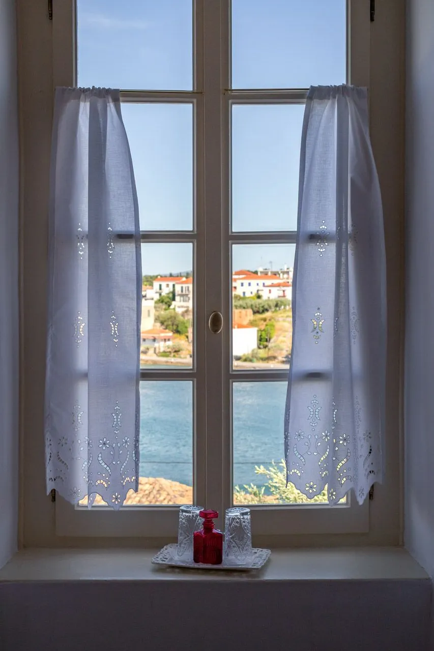 Athina J. Suite Sea View