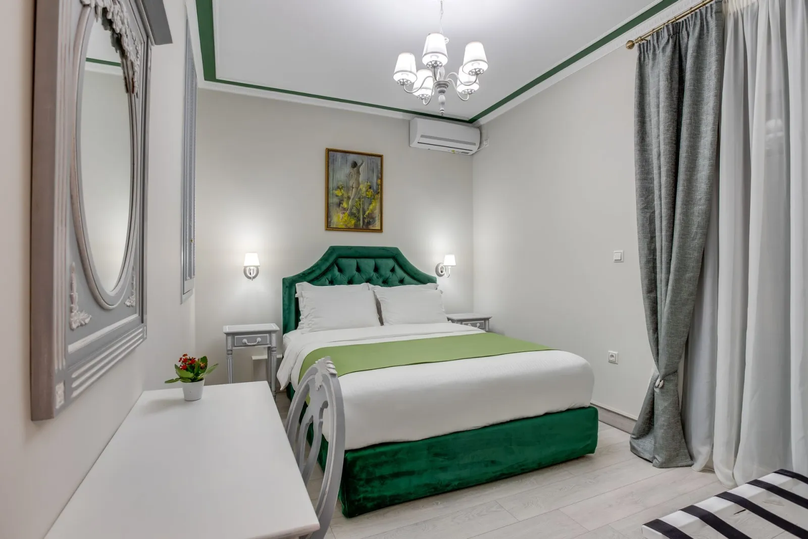 Divine Suite with Terrace