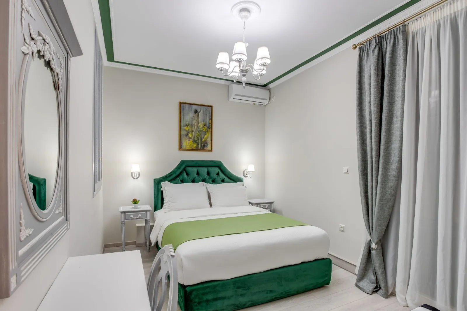 Divine Suite with Terrace