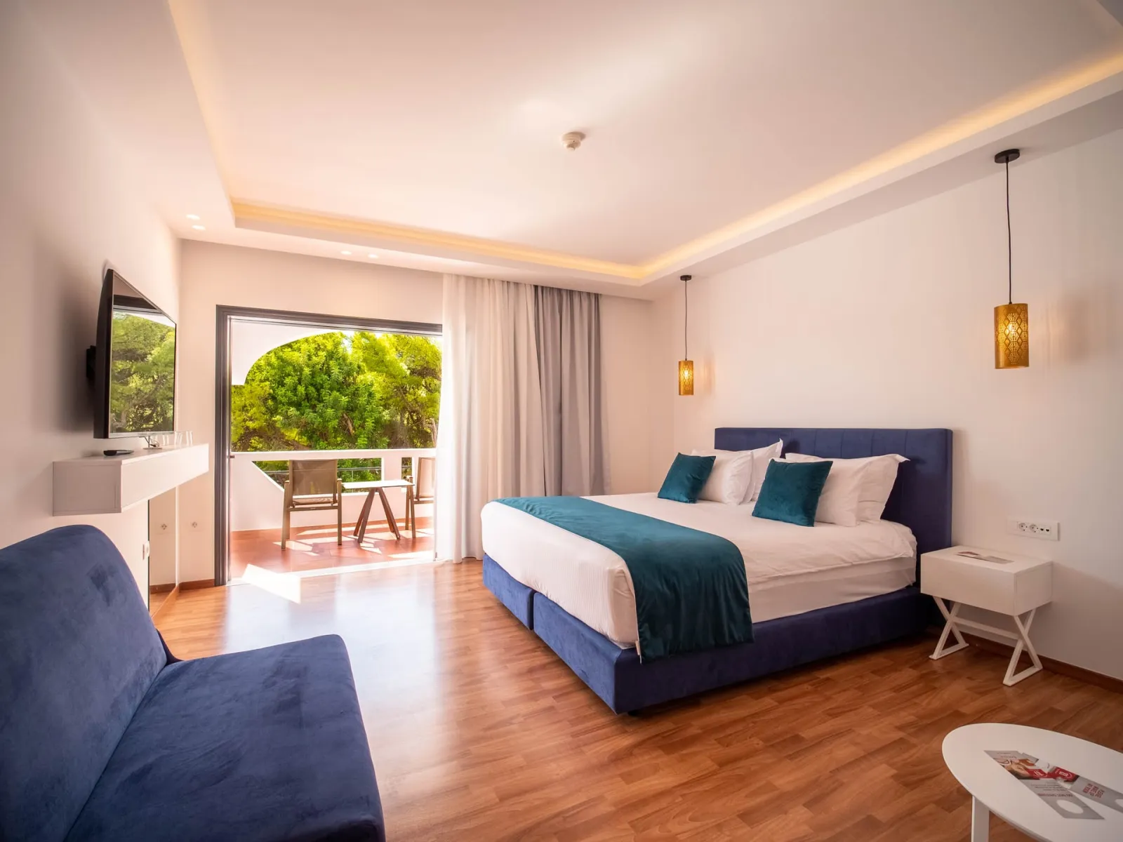 Panorama Suite Garden View