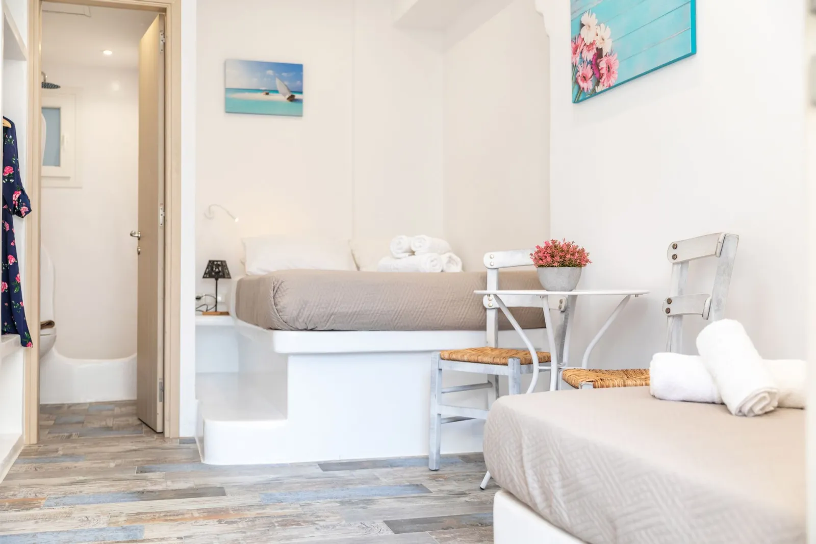 Depis luxury suites/ superior triple