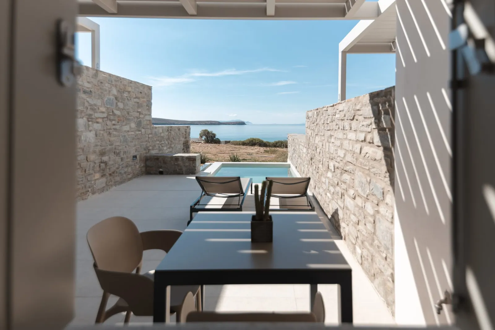 Junior Suite sea view private pool