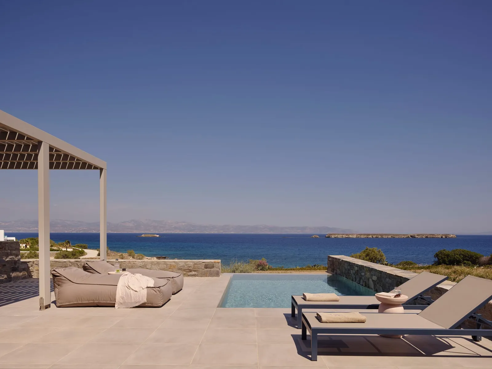 Grand Suite sea view private pool