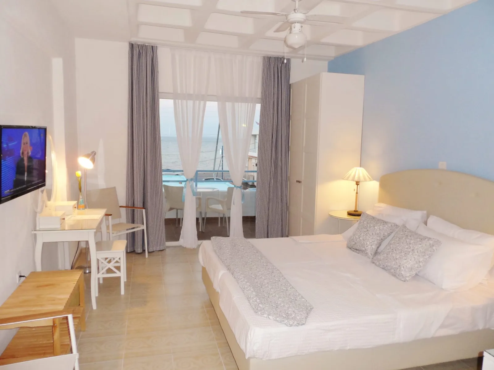 Studio with Seaview (2 Adults)