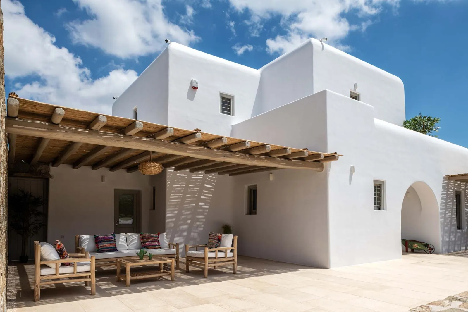 Jolie Villa