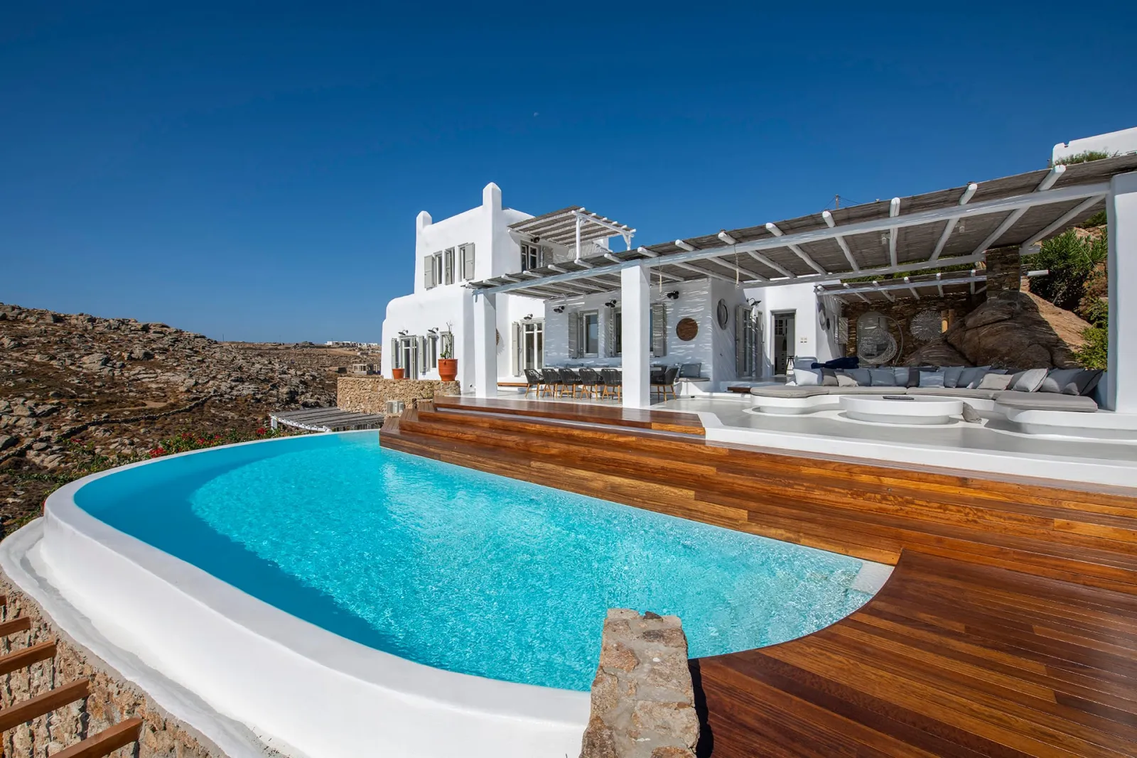Hermione Villa