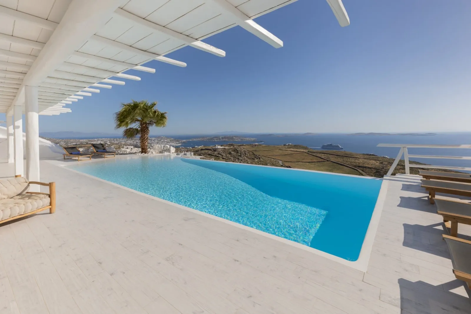 Maxima Villa