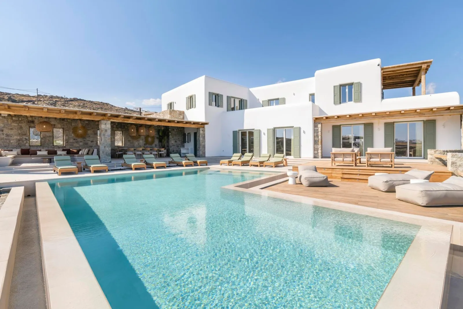 Aveline  Villa